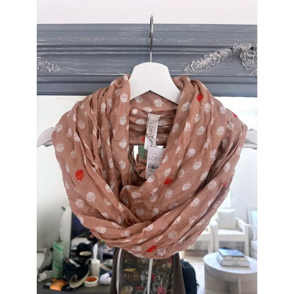 NWT LOFT Ann Taylor Acorn Infinity‎ Scarf Tan Red White Lightweight Rayon